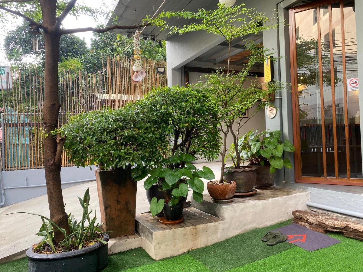 Nesuto Hostel Ramkamhaeng 52 بانكوك المظهر الخارجي الصورة