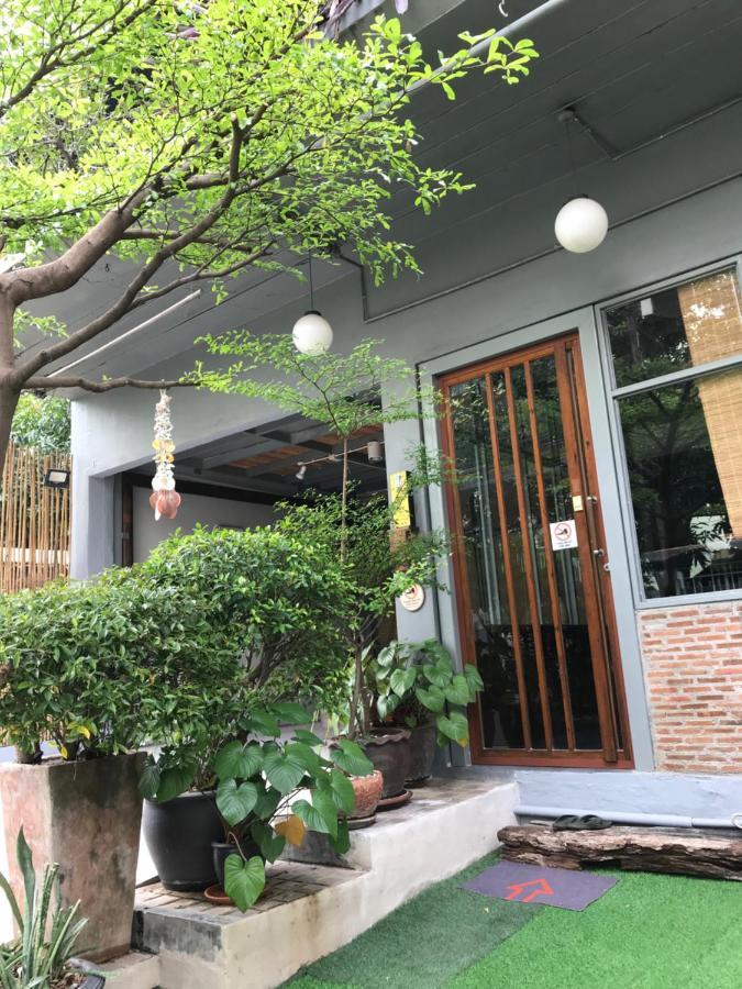 Nesuto Hostel Ramkamhaeng 52 بانكوك المظهر الخارجي الصورة