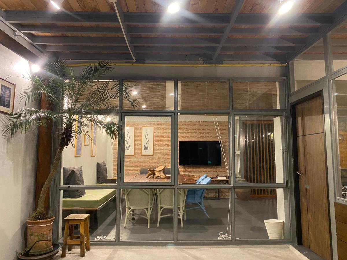 Nesuto Hostel Ramkamhaeng 52 بانكوك المظهر الخارجي الصورة